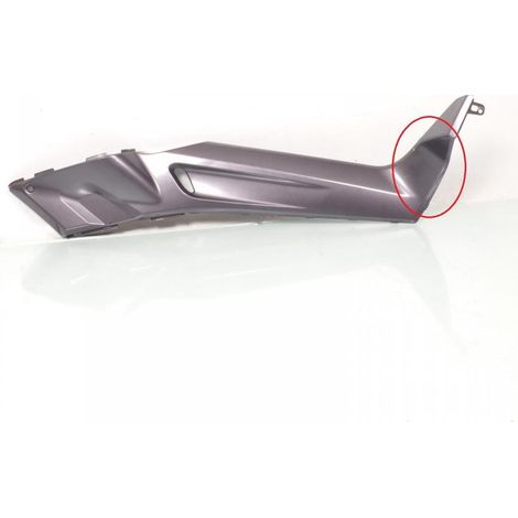 [PRODUIT D'OCCASION] Cache latéral droit origine pour scooter Yamaha 125 Xmax (1/3)