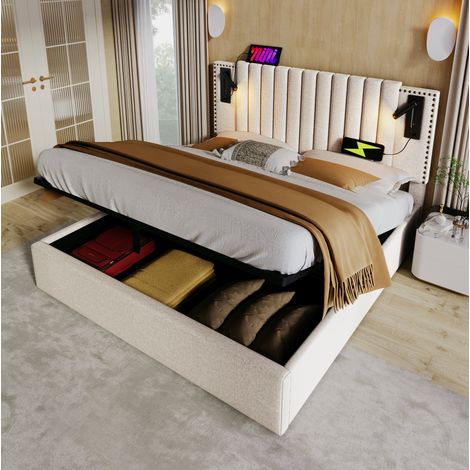Letto imbottito vintage 140x200 cm beige, cotone, testiera regolabile con borchie, luce lettura USB-C, contenitore e rete a doghe (1/5)