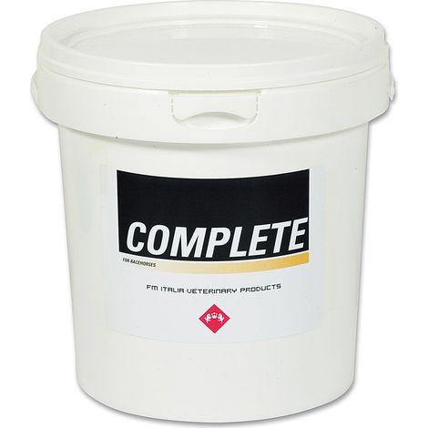 2 Kg: COMPLETE mangime complementare per cavalli sportivi utile per apportare vitamine, minerali e aminoacidi e aumentarne il tenore della dieta di base