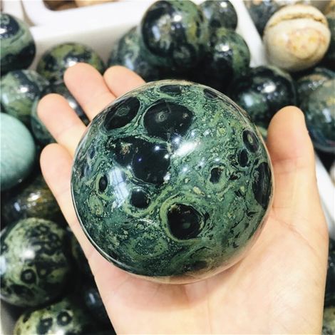 Boule de Jade emmêlante en Malachite Verte Naturelle, 6.5-7cm, décoration Originale Collections de la Maison (1/5)