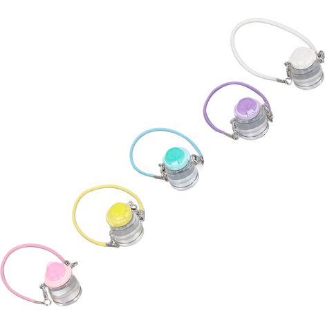 Lot de 5 mini-bouteilles d'eau réalistes en résine colorée pour maison de poupée. (1/5)