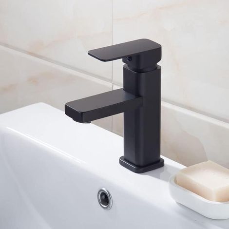 Matte black brass bathroom faucet – Modern single-handle mixer tap, 1 hole, elegant (1/5)
