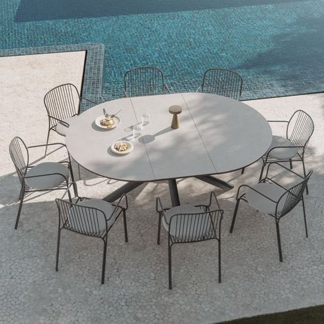 Set da tavolo 145-200x145 cm allungabile in alluminio Begur e 8 sedie da giardino con braccioli in acciaio Anerina SKLUM (1/5)