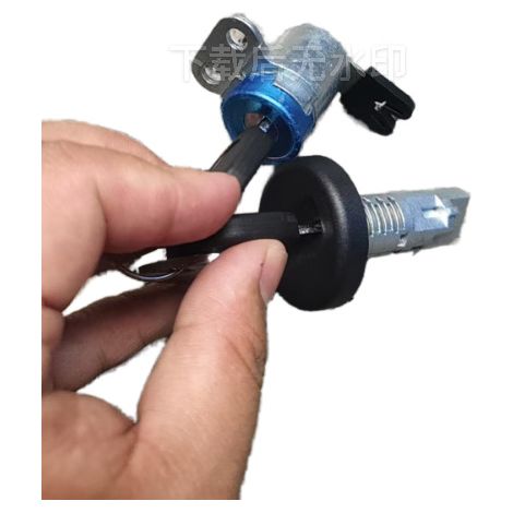 Car door lock cylinder 15822396 is suitable for Chevrolet Impala 789024246 12451813 (1/4)