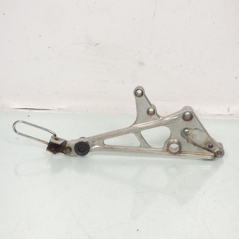 [PRODUIT D'OCCASION] Platine repose pied droite origine pour moto Honda 400 CBX MA6-R (1/2)