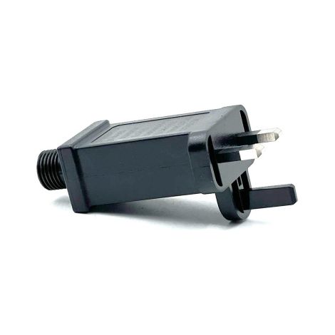 LUCCIKA Trasformatore alimentatore 9 W per luci a Led da 31V IP44 con spina UK per luci e decori luminosi di Natale con memoria e 8 differenti giochi di luce Nero 9W (1/4)