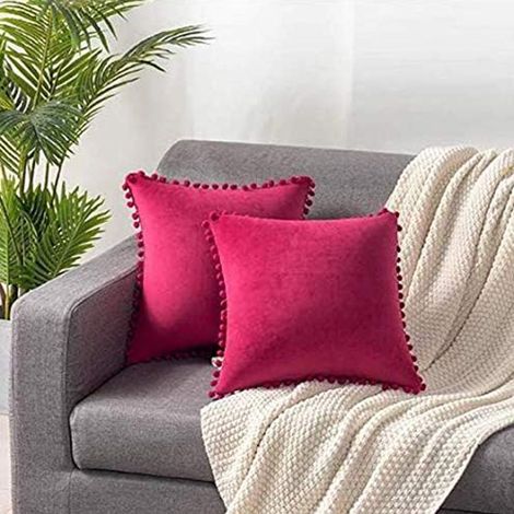 2 Pcs Housse de Coussin en Velours Taie d'oreiller Decorative Taie d'oreiller Boule de Fourrure de Couleur (Fuchsia) (1/3)