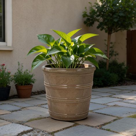 Pot de fleur en céramique émaillée 32 cm ton taupe strié (1/5)