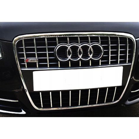 Embellecedor cromado de la parrilla del Audi A4 B7 S-line