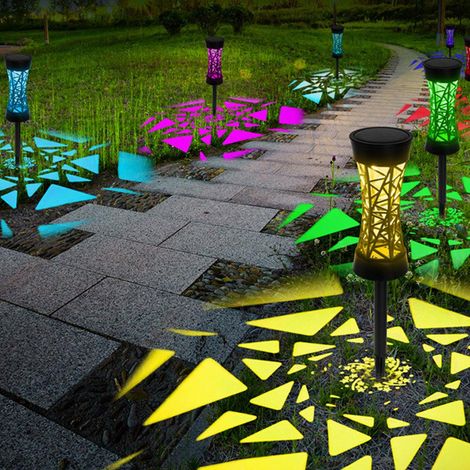 Lot de 4 lampes solaires décoratives ajourées à couleurs changeantes pour jardin, allée et terrasse. (1/5)