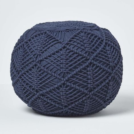 HOMESCAPES Pouf tressé en macramé bleu marine, 35 x 40 cm