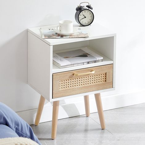 Nachttisch MDF in Weiß/Natur mit Rattanfront, Schublade und Massivholzbeinen (1/5)