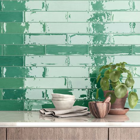 Carrelage mural intérieur/exterieur. Grès cérame Zellige Green 7x28 cm (1/2)
