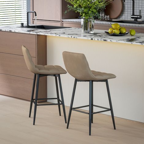 Ensemble de 2 tabourets de cuisine de style nordique en tissu effet velours et métal. 45 x 47 x 84 cm. Marron. (1/5)