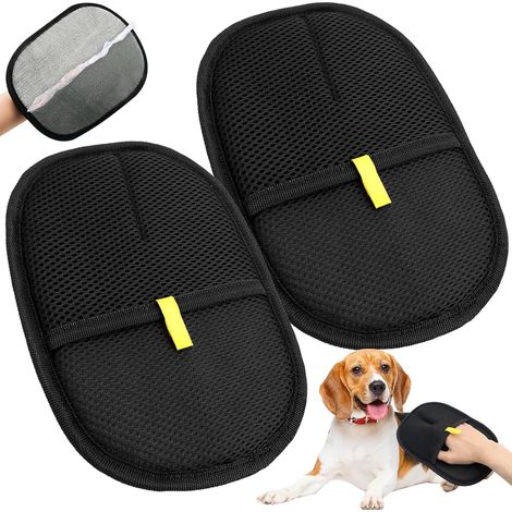 Two reusable magnetic lint-removing gloves that use static electricity to remove pet hair and come with a lint roller and a pet hair brush.--DTEKGAZ