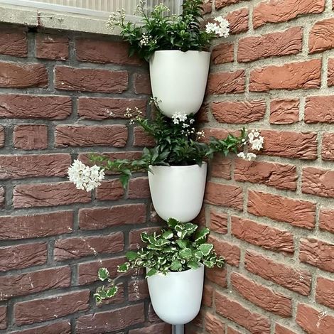 ORIMERC Lot de 4 Pots de Fleurs en Plastique Auto-arrosants pour Coin de Mur - Triangle - Décoratif - Moderne - Blanc - Idéal pour Plantes Succulentes - Décoration Intérieure ou Extérieure pour la (1/5)