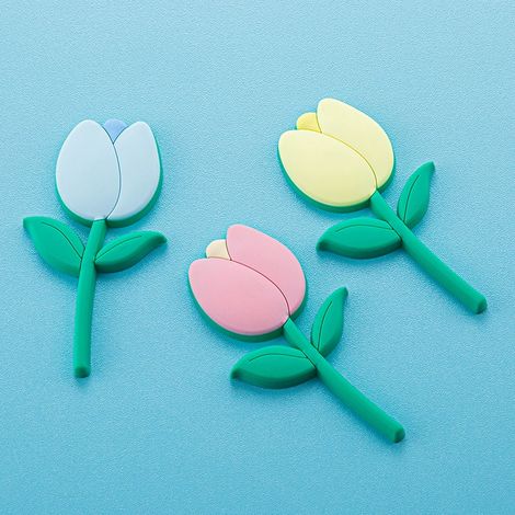 Set mit 6 Kühlschrankmagneten - Personalisierbar - Aufhängung ohne Bohren - Blumenaufkleber für Whiteboards, Küchen und Büros - Küchendekoration (Strauß aus rosa Tulpen 2 + leuchtend gelb 2 + himmelbl