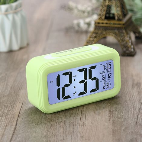 Réveil Digital Réveil Matin, Horloge Numérique Réveil à Pile Silencieux pour Enfants Adultes Grand écran LED Température Calendrier, Réveil de Voyage avec Veilleuse Snooze Fonction, vert (1/5)