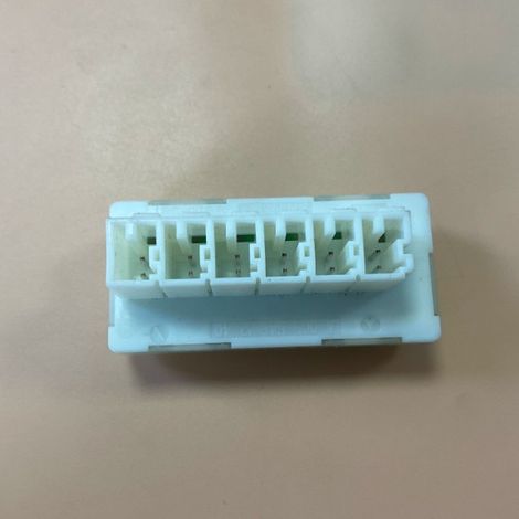 2-1418637-2 Automotive connector wiring harness with 12 pins (1/4)