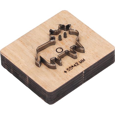 Poinçon de découpe forme vache 55x42mm en acier allié pour cuir, plastique, argile, carton - Coupe précise et nette (1/5)