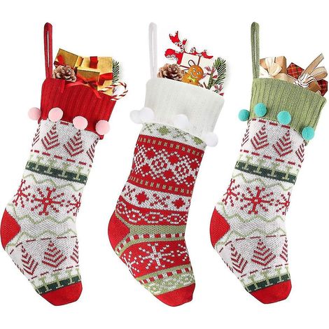 Ensemble de 3 chaussettes de Noël tricotées en forme de bottes de Père Noël, à suspendre pour décorer le sapin, les sacs cadeaux et les sachets de bonbons. (1/5)