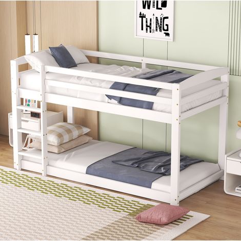 Cama litera baja moderna 90x200 cm de pino macizo blanca, con barandillas de seguridad y somier de láminas (1/5)