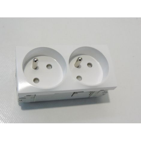 Prise double Altira 2P+T 16A blanc polaire (ALB44222) (1/4)