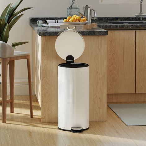 Poubelle à pédale 30 L avec couvercle soft-close, seau intérieur métal, blanc crème (1/5)