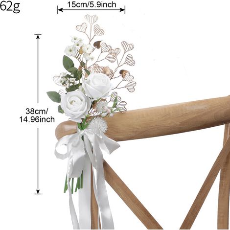 Blumenschmuck für den Traugang, künstliche Blumen mit hängenden Bändern, romantische weiße Blumen für die Zeremonie und den Empfang.