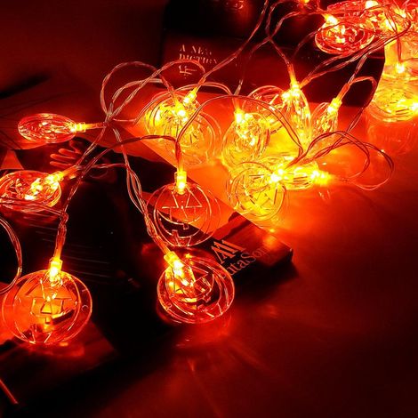 Halloween-Weihnachts-Lichterkette mit geschnitzten Kürbissen, 3 m, 30 LEDs (batteriebetrieben), festliche Dekoration (1/5)