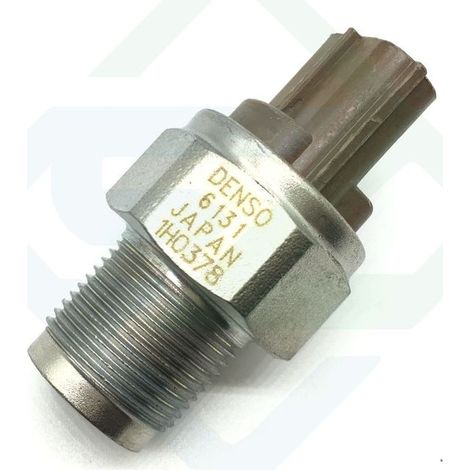 The 499000-6131 rail pressure sensor is applicable to Isuzu Hino Denso systems. (1/4)