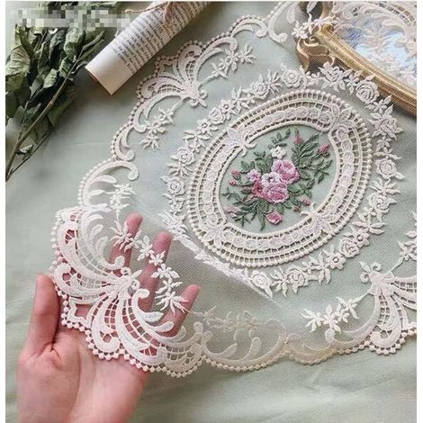 Lot de 2 sets de table 30 x 40 cm en dentelle française rétro - Napperons beiges brodés à la main au crochet pour table et dessous de tasse (1/5)