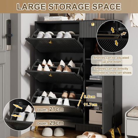 Armoire à chaussures avec 3 portes Armoire à chaussures de couleur noire. Dimensions : H 121 cm / L 90 cm / P 25 cm