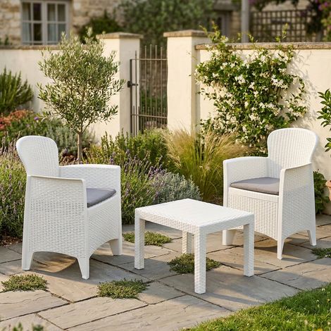 Dmora Salón de Jardín Foggia, Conjunto de jardín con 2 sillones y 1 mesa de centro, Zona de estar efecto ratán con cojines, 100% Made in Italy, Blanco, con embalaje reforzado (1/3)