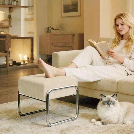 Pouf imbottito in chenille beige OKMYHOME (1/4)