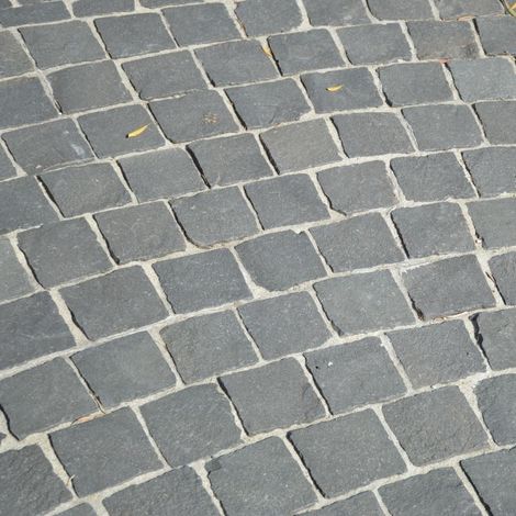 Pavé pierre naturelle Basalte - 10x10x4-6 cm - Couche 1m²