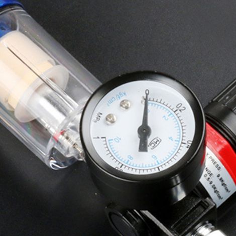 Pistolet à peinture pneumatique avec filtre à eau, pompe à air, compresseur d'air, petit filtre séparateur air-huile-eau, filtre à eau avec soupape de régulation de pression, manomètre, raccord rapide