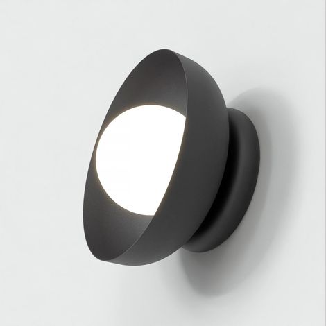 Lampada da parete Ozzy in acciaio nero opaco