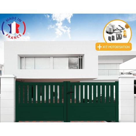 Portail aluminium battant semi-ajouré en kit + Motorisation dimensions L.3000 (entre piliers) X H.1300 mm LOCKYVIA (à bras) Couleurs Vert (RAL 6005) (1/2)