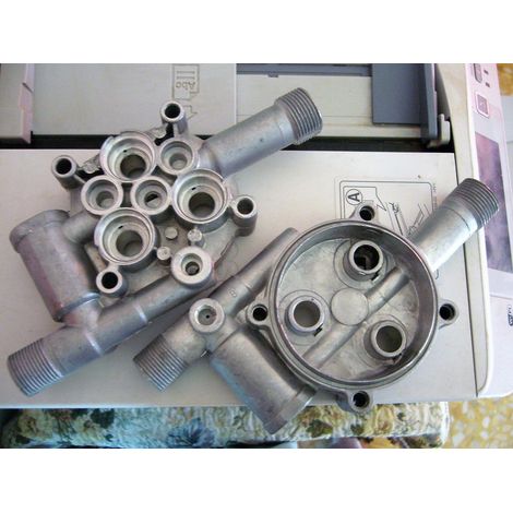 CORPOGUIDA PISTONI  IDROPULITRICE ANNOVI REVERBERI  RICAMBIO ORIGINALE 3083230 (1/2)
