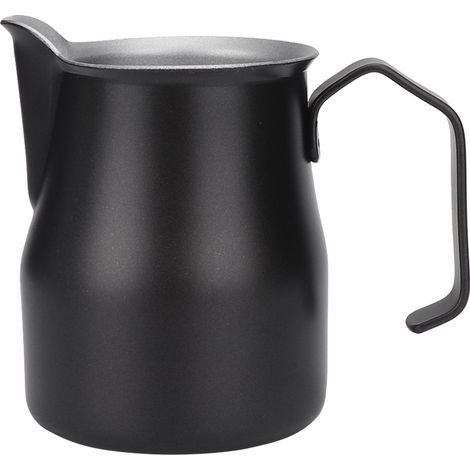 Pichet à lait en acier inoxydable pour mousser le lait et réaliser des créations artistiques comme le latte. (1/5)