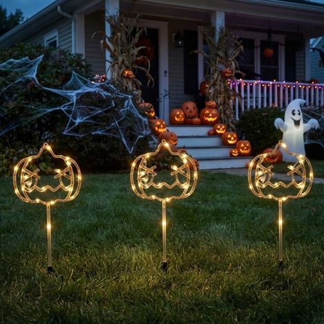 Set of 3 Halloween Pumpkin Stake Lights (1/2)