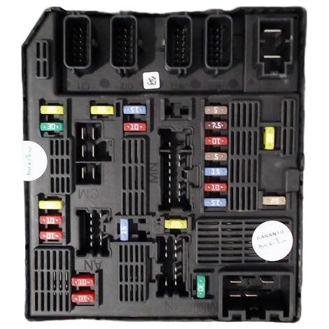 [PRODUIT D'OCCASION] Boite A Fusibles RENAULT Megane ♻️ Ref Oe. Usmjr95l3 - Garantie à vie (1/4)