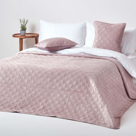 HOMESCAPES Luxury Dusky Pink Quilted Velvet Bedspread Geometric Pattern 'Eternity Ring' Throw, 200 x 200 cm - Dusky Pink (1/4)