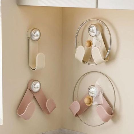 Set di 4 porta coperchi a ventosa，supporto da parete girevole，contenitore regolabile per utensili da cucina，organizer salvaspazio (bianco，rosa) (1/5)