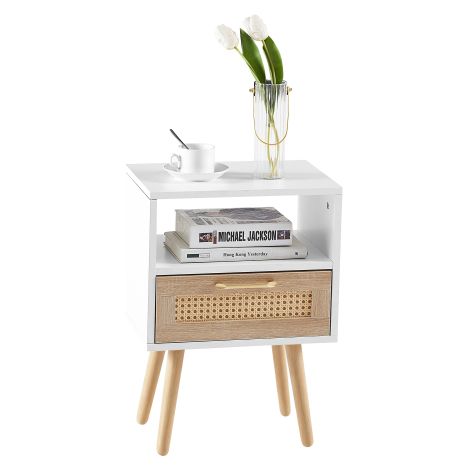 Table d'appoint avec tiroir en rotin (Pieds en bois massif) — Table de chevet style moderne / Table d'appoint polyvalente pour salon et chambre — Blanc