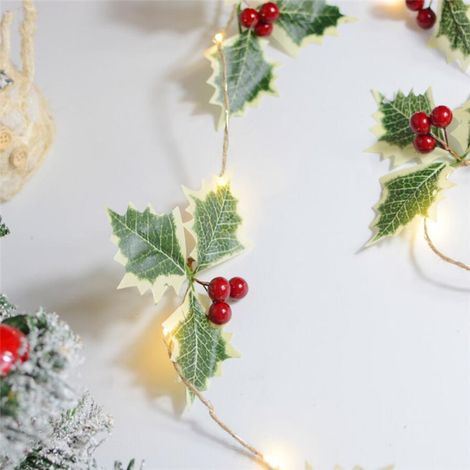 Noël Guirlande Lumineuse 2M 20LED Pinecone Red Berry Bell Guirlande De Noël Guirlande Lumineuse Avec Télécommande Pour Noël Intérieur En Plein Air Vacances Nouvel An Fête Maison Chambre Mur Jardin GRO