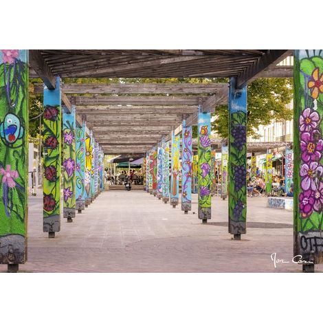 Tableau sur toile cours Julien 45x65 cm - Impression sur Toile Murale Décorative - Image imprimée en HD sur Toile - Toile sur Châssis en Bois FSC - Fabriqué en France (1/5)