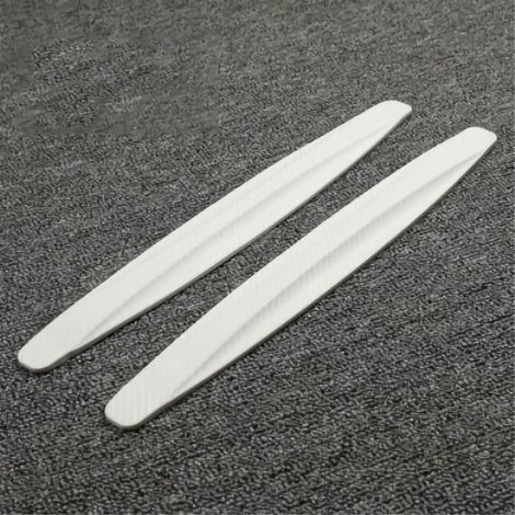 Protecteurs de pare-chocs PVC anti-collision pour voiture 2 pièces, protection des angles résistante à l'eau, finition fibre de carbourn blanc style. (1/4)