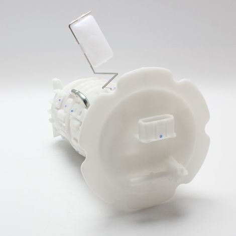 Reference numbers 17042-WL000 and 17040-WL000 are compatible with the Nissan Elgrand E51 VQ25DE fuel pump assemblies.--BIEMMEDUE (1/4)